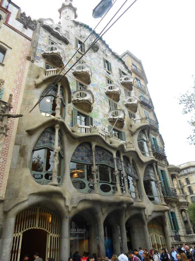 by Antoni Gaudí 